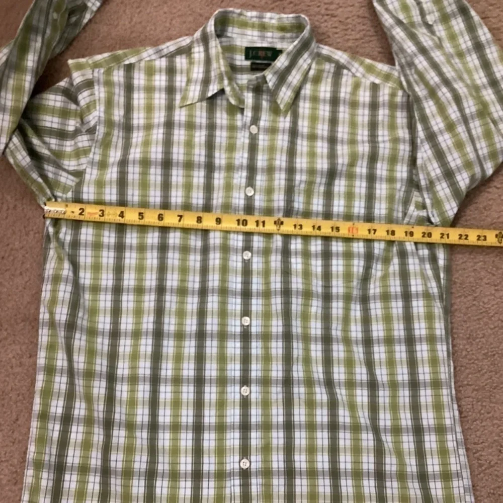 Vintage J. Crew Men’s Medium Oarsmen Green Plaid Button Down